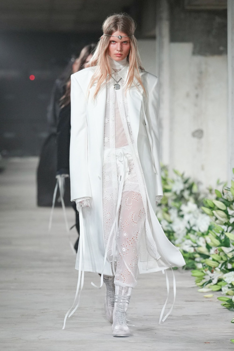 Ann Demeulemeester fashion show for Spring/Summer 2025