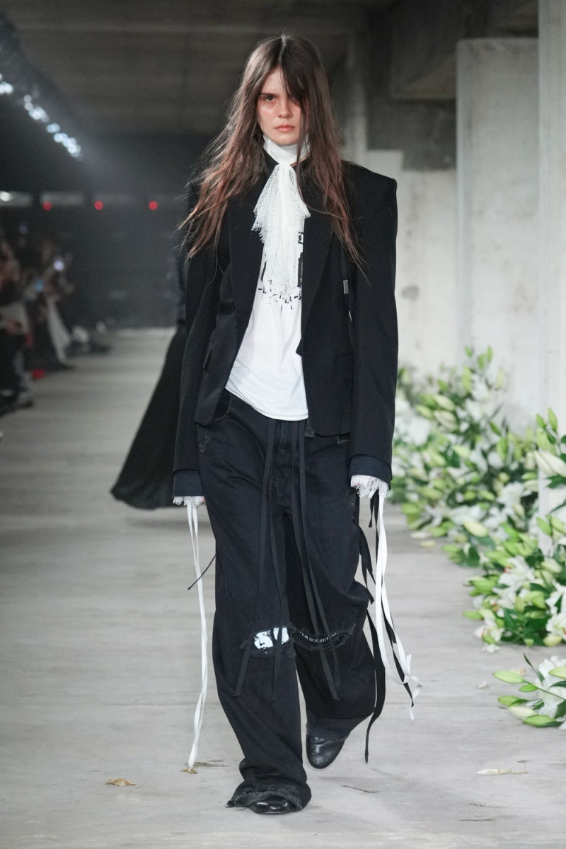 Ann Demeulemeester fashion show for Spring/Summer 2025