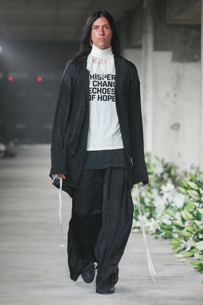 Ann Demeulemeester fashion show for Spring/Summer 2025