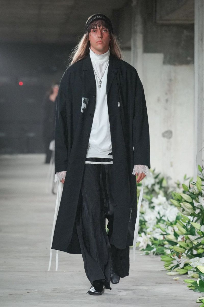 Ann Demeulemeester fashion show for Spring/Summer 2025