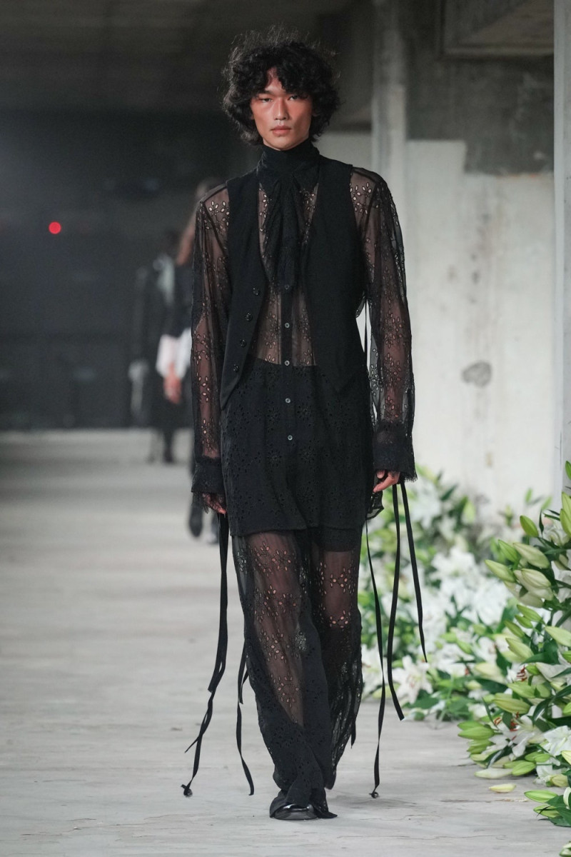 Ann Demeulemeester fashion show for Spring/Summer 2025