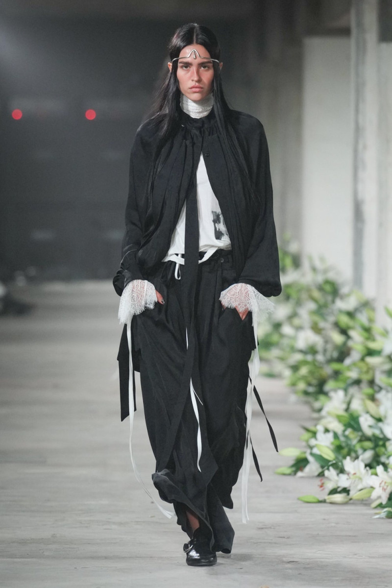 Ann Demeulemeester fashion show for Spring/Summer 2025
