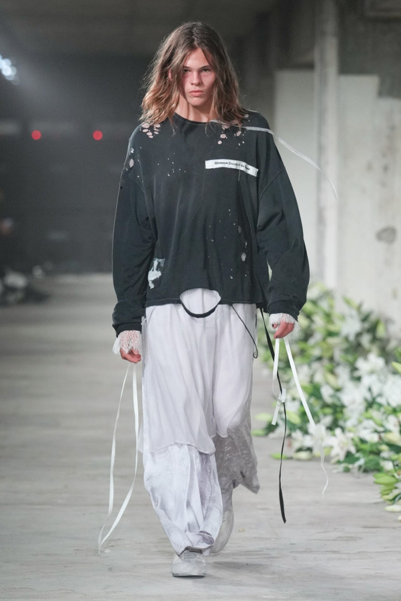Ann Demeulemeester fashion show for Spring/Summer 2025