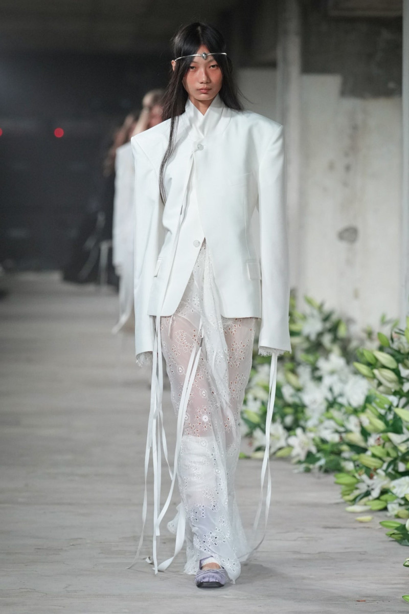 Ann Demeulemeester fashion show for Spring/Summer 2025