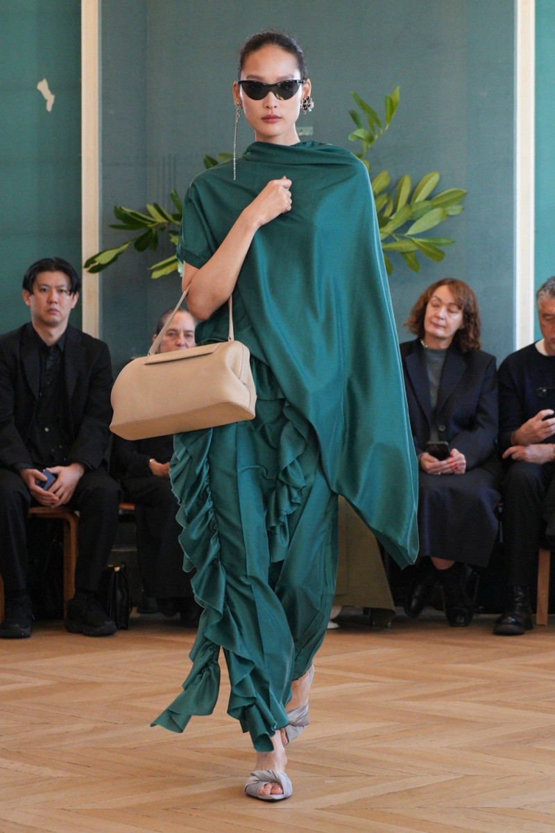 Carven fashion show for Spring/Summer 2025