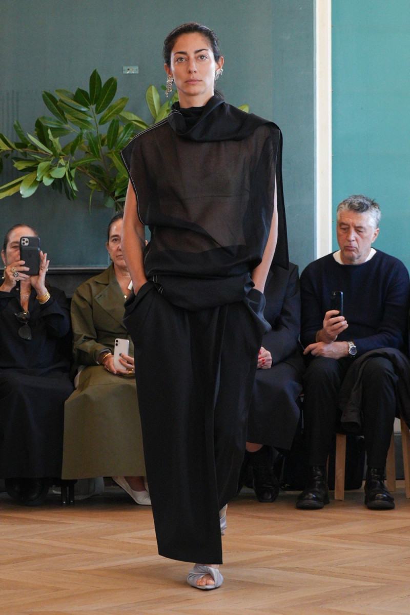 Carven fashion show for Spring/Summer 2025