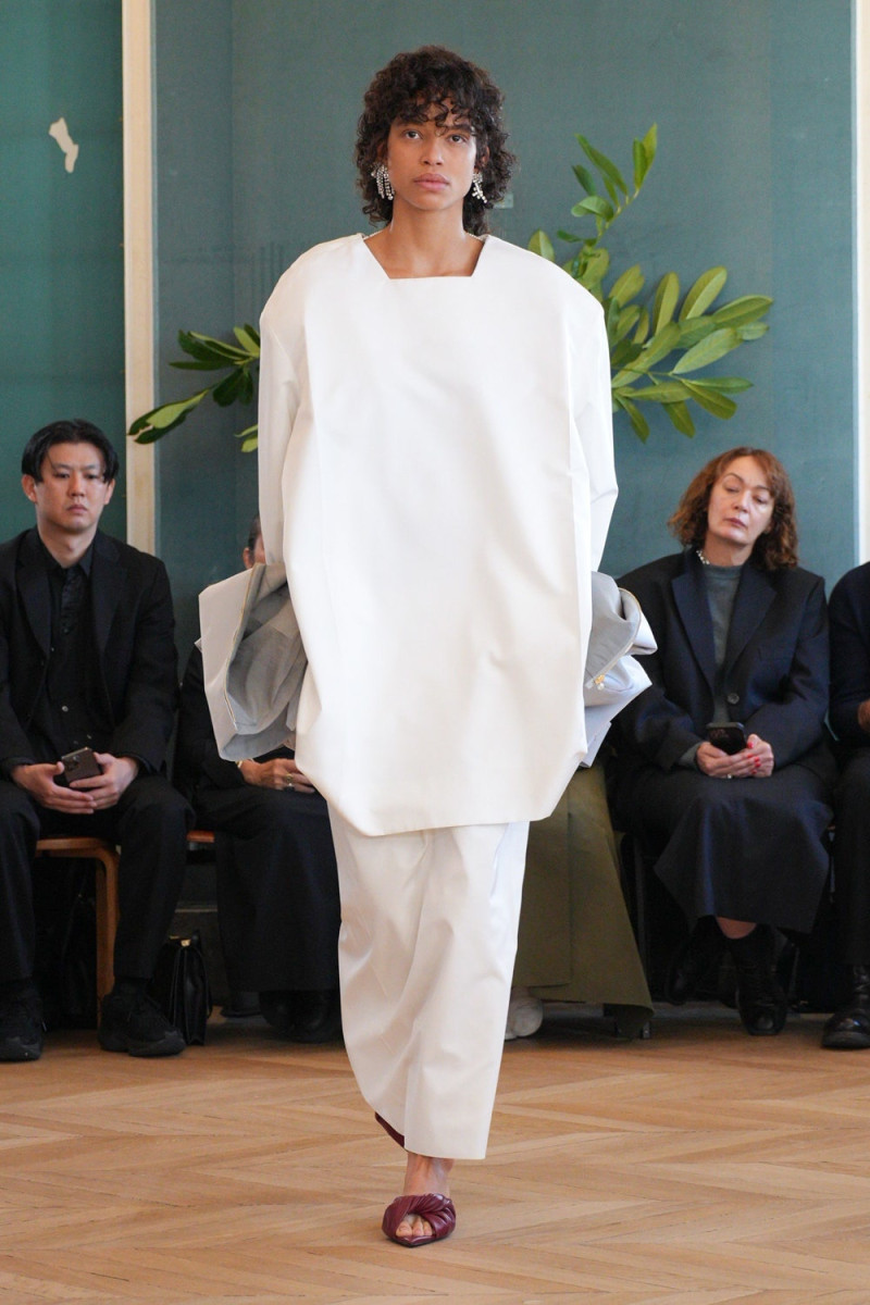 Carven fashion show for Spring/Summer 2025