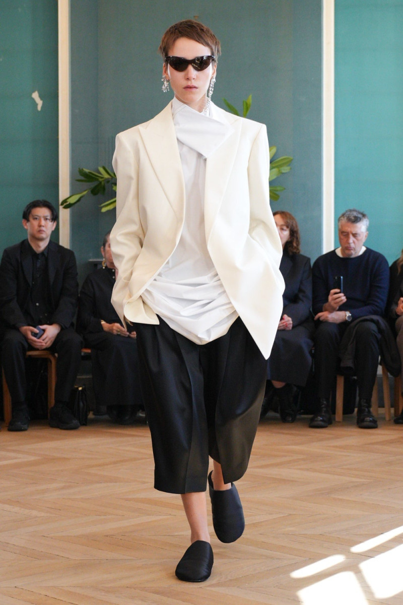 Carven fashion show for Spring/Summer 2025