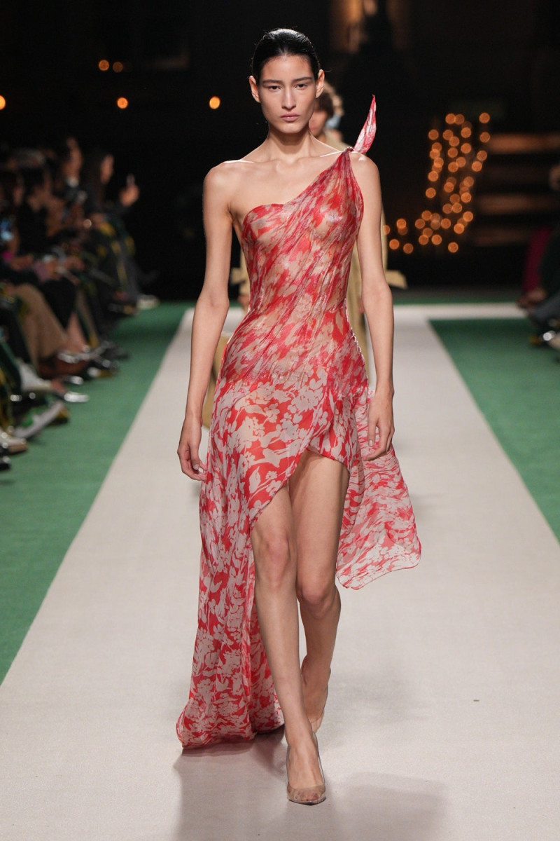 Victoria Beckham fashion show for Spring/Summer 2025