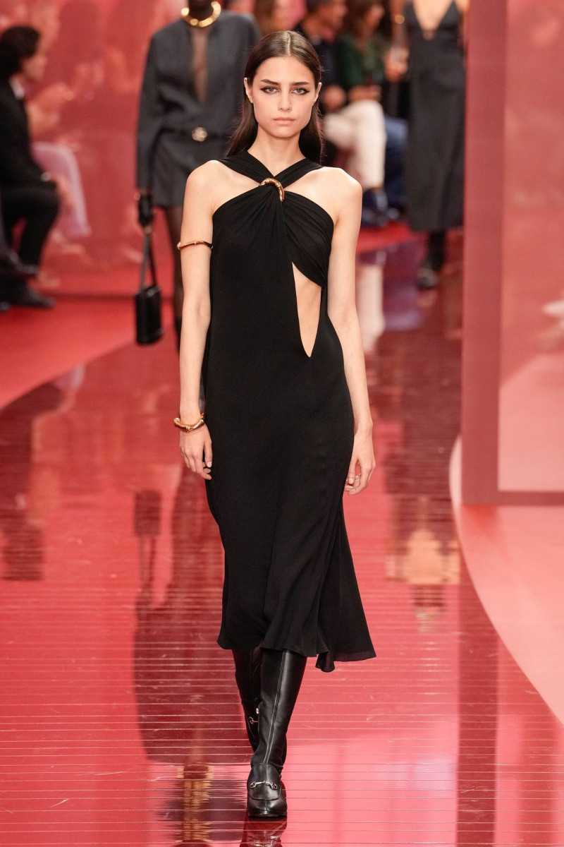 Ana Rossolovich featured in  the Gucci fashion show for Spring/Summer 2025