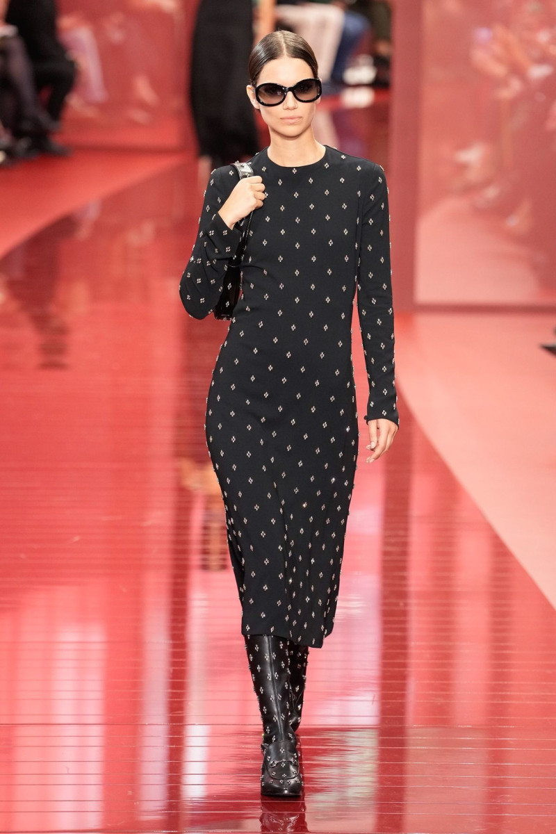 Ilana Hansen featured in  the Gucci fashion show for Spring/Summer 2025