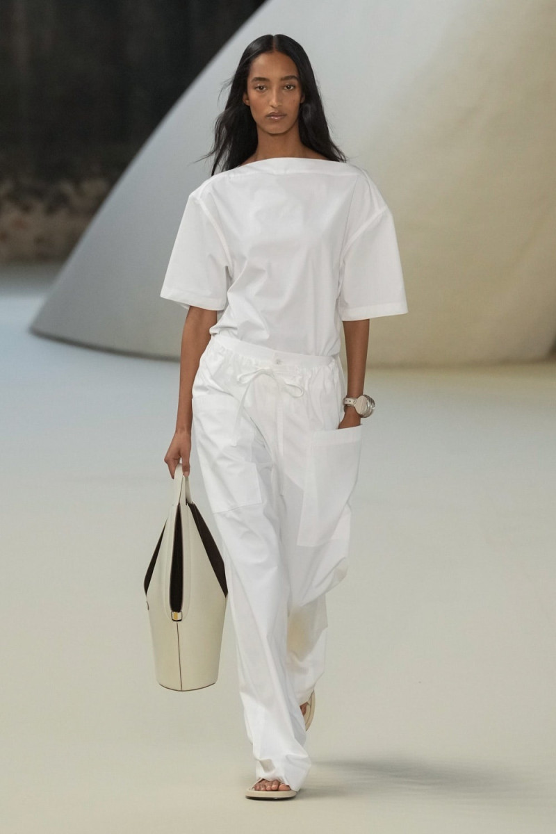 Tod\'s fashion show for Spring/Summer 2025