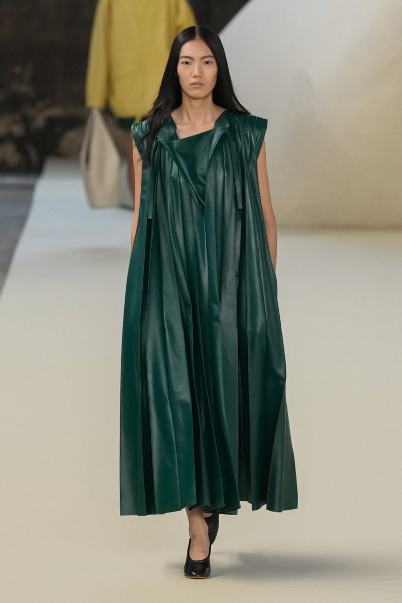 Tod\'s fashion show for Spring/Summer 2025