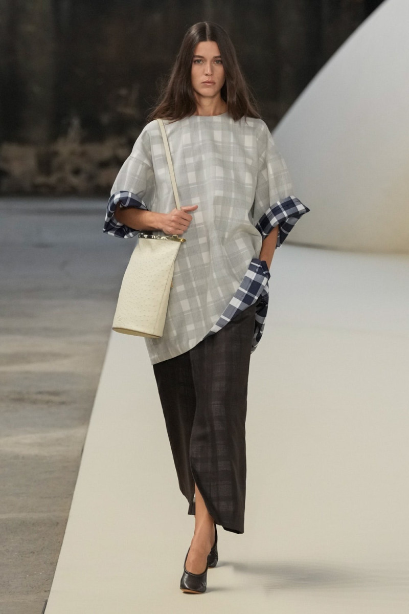Tod\'s fashion show for Spring/Summer 2025