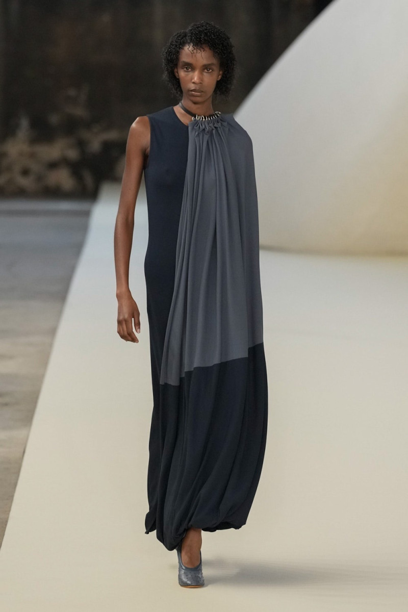 Tod\'s fashion show for Spring/Summer 2025