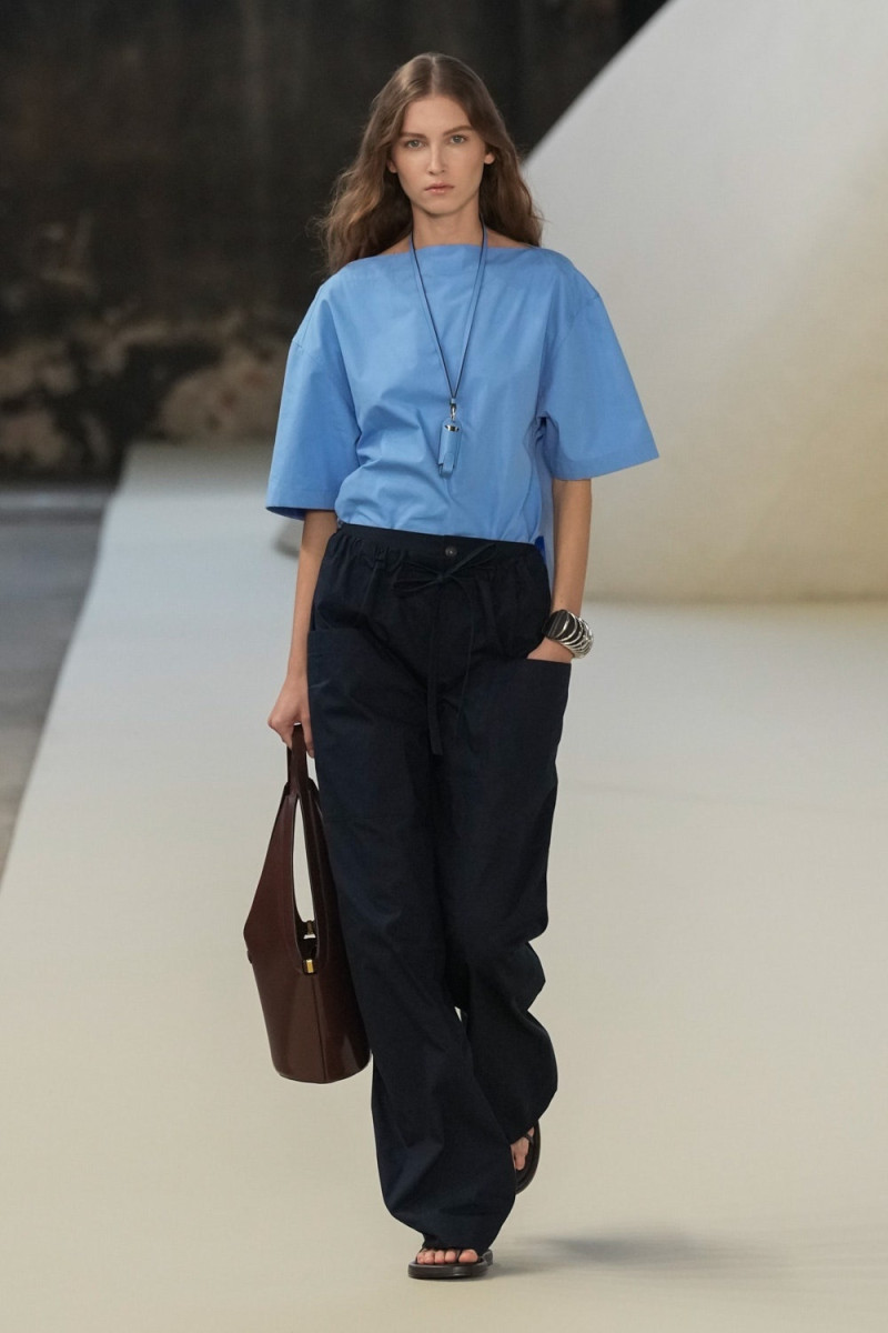 Tod\'s fashion show for Spring/Summer 2025