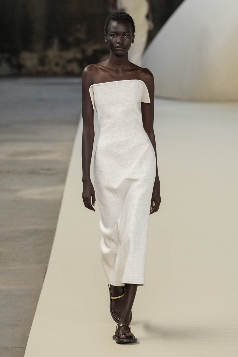 Tod\'s fashion show for Spring/Summer 2025