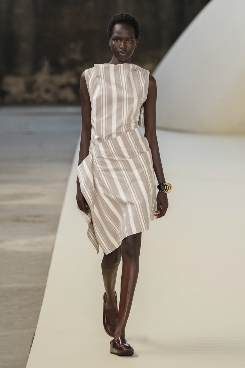 Tod\'s fashion show for Spring/Summer 2025