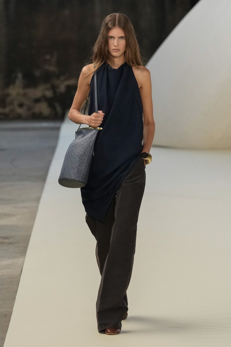 Tod\'s fashion show for Spring/Summer 2025
