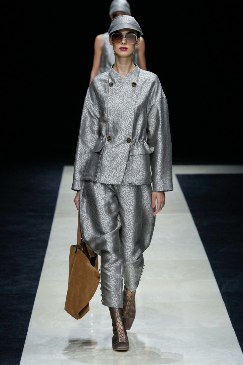 Emporio Armani fashion show for Spring/Summer 2025
