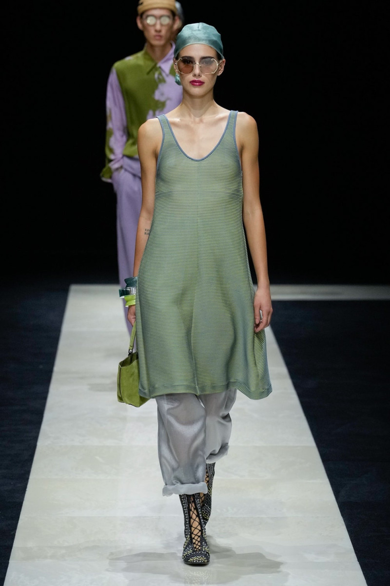 Emporio Armani fashion show for Spring/Summer 2025