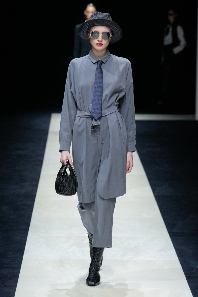 Emporio Armani fashion show for Spring/Summer 2025
