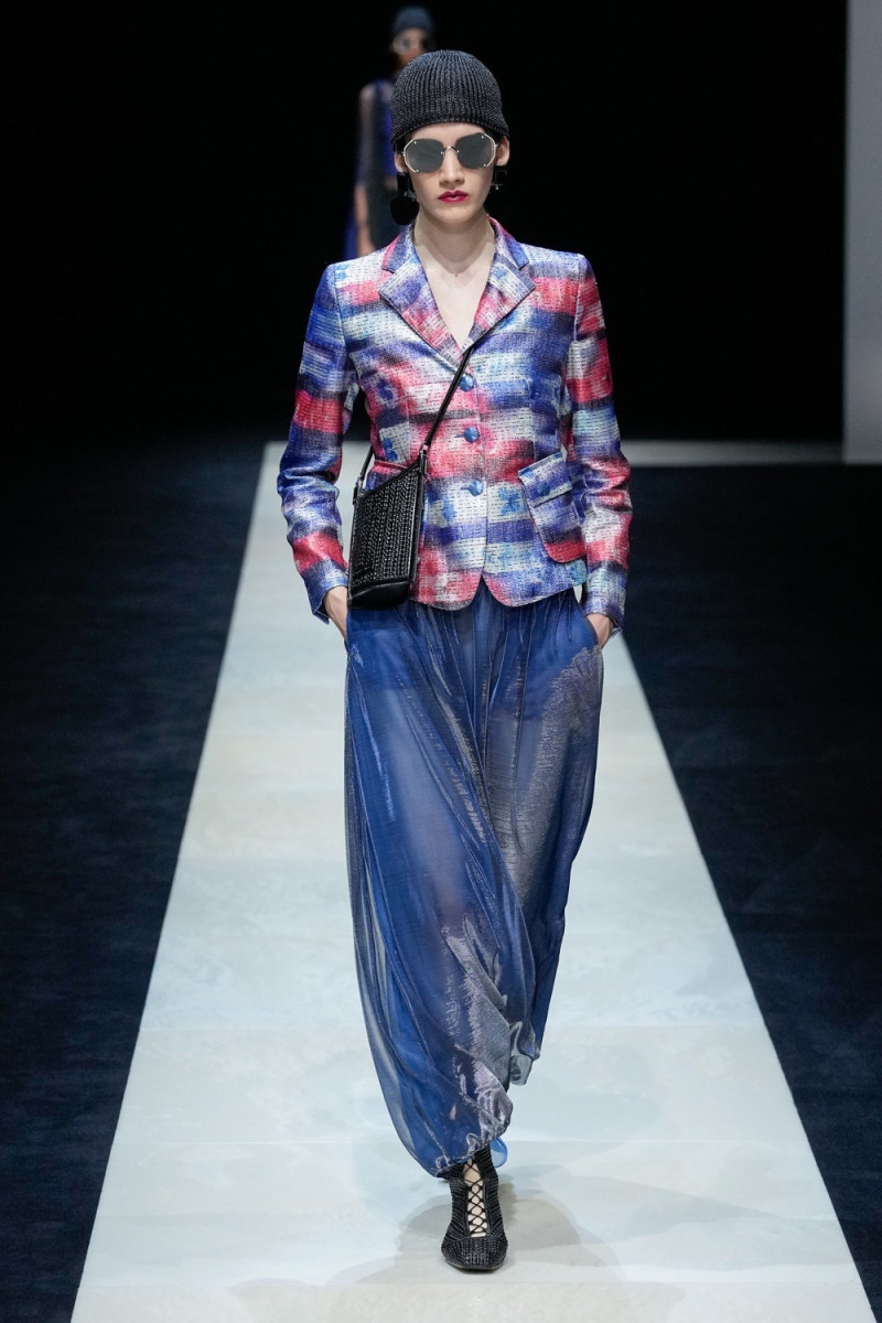 Emporio Armani fashion show for Spring/Summer 2025