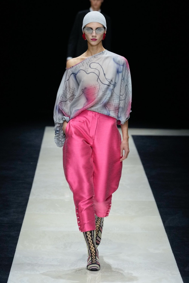 Emporio Armani fashion show for Spring/Summer 2025