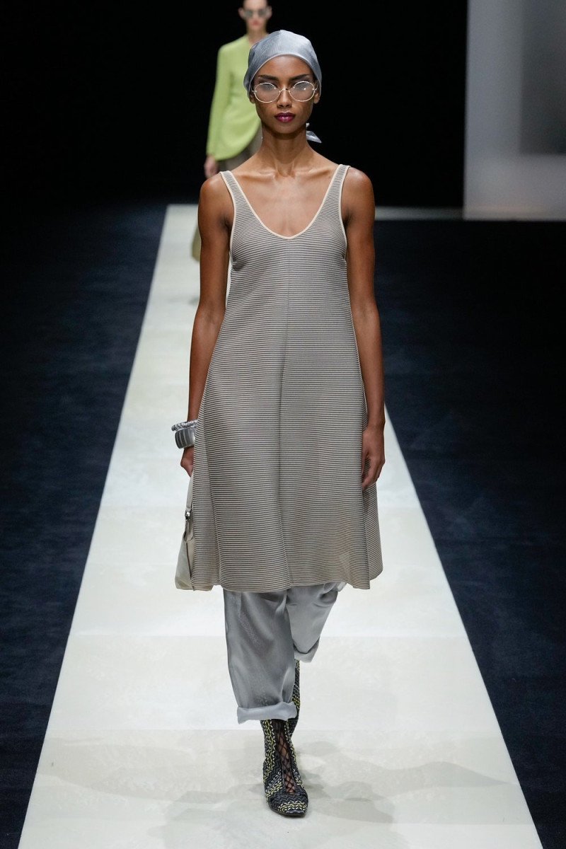 Emporio Armani fashion show for Spring/Summer 2025