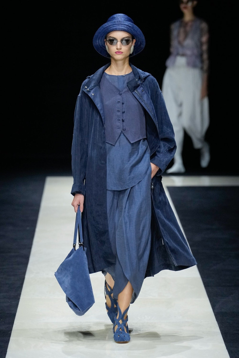 Emporio Armani fashion show for Spring/Summer 2025