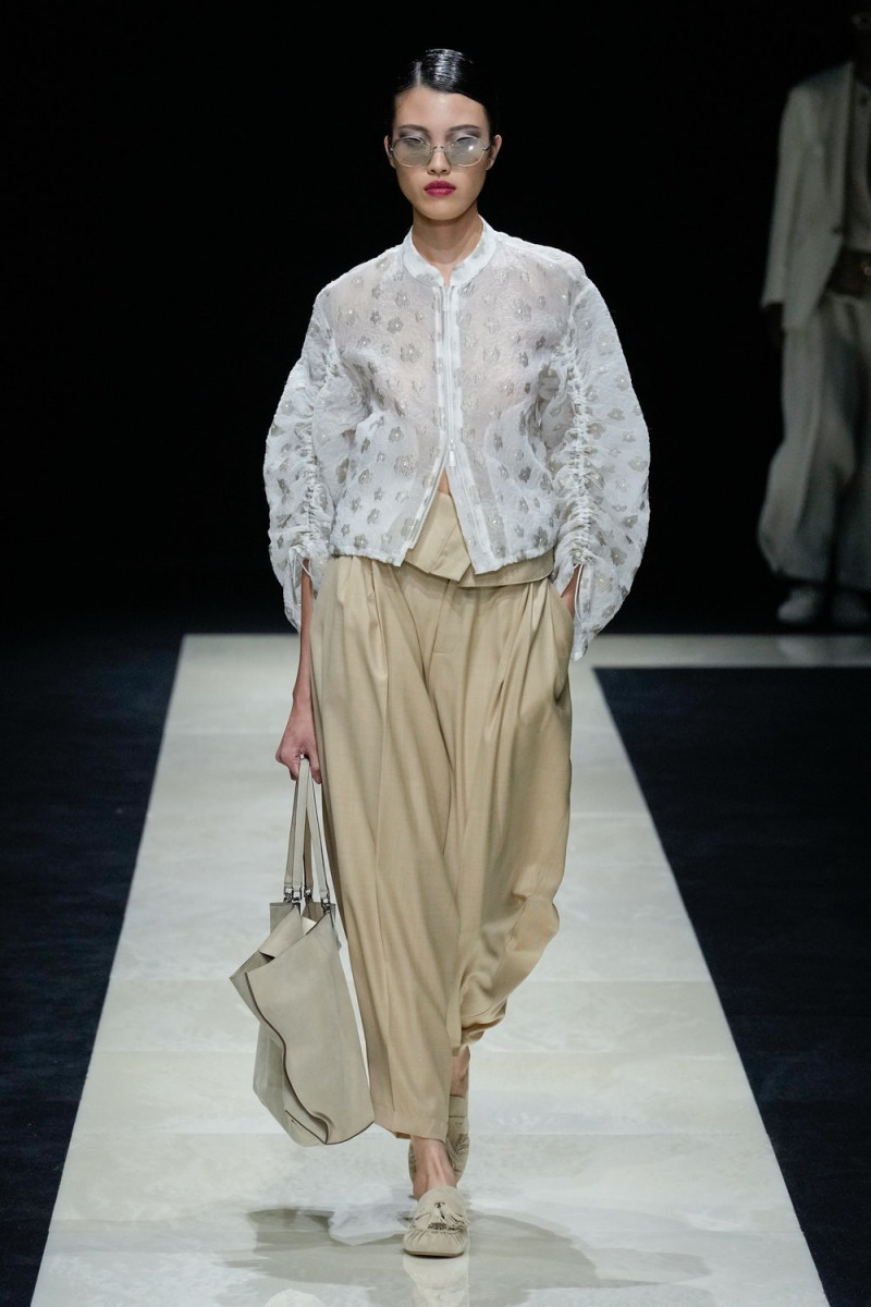 Emporio Armani fashion show for Spring/Summer 2025