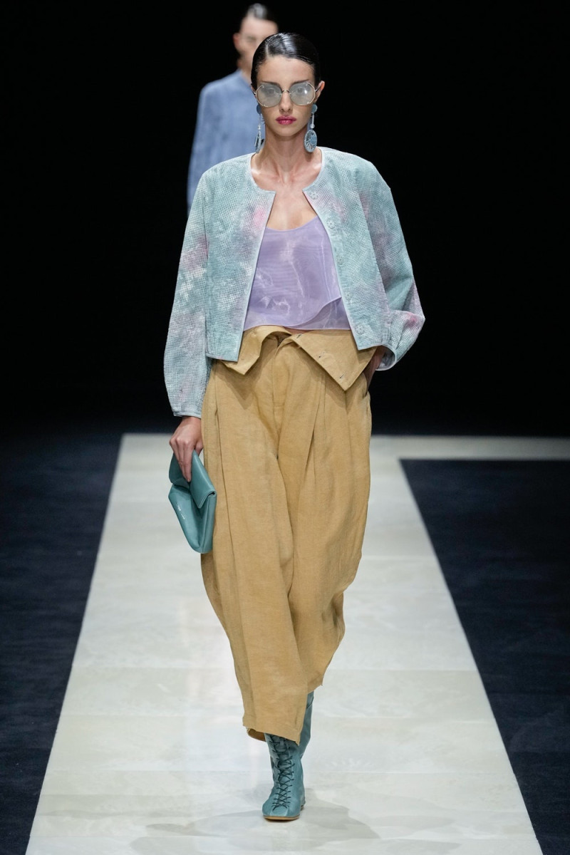 Emporio Armani fashion show for Spring/Summer 2025