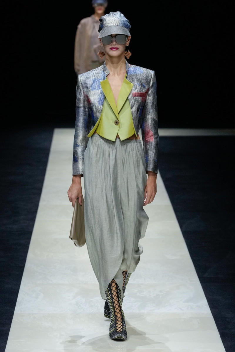 Emporio Armani fashion show for Spring/Summer 2025