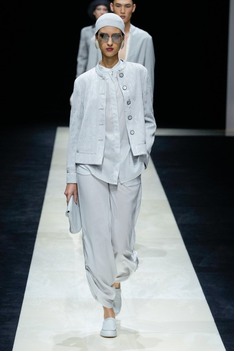 Emporio Armani fashion show for Spring/Summer 2025