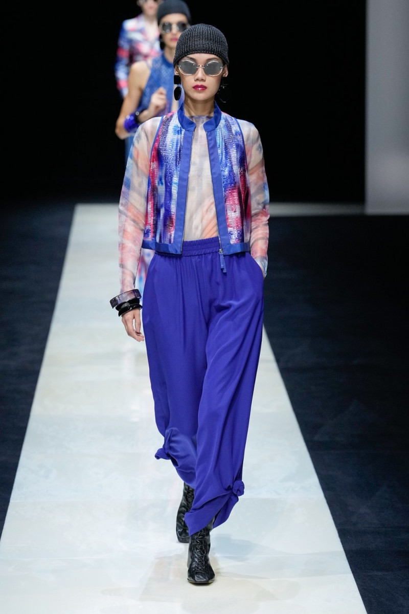 Emporio Armani fashion show for Spring/Summer 2025