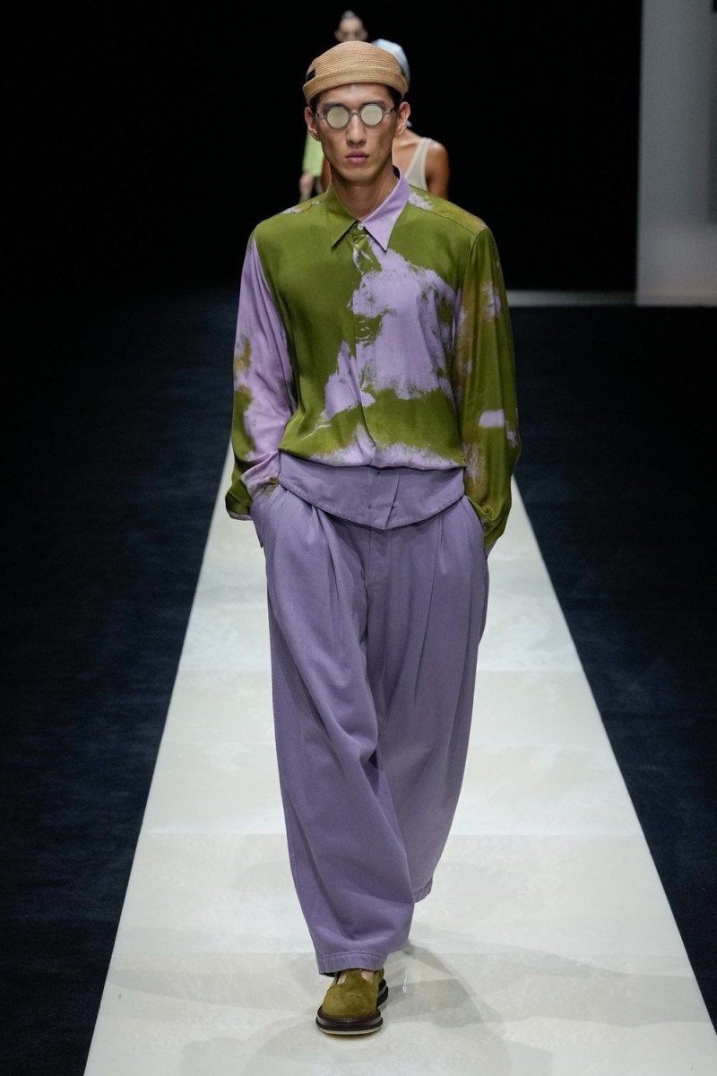 Emporio Armani fashion show for Spring/Summer 2025