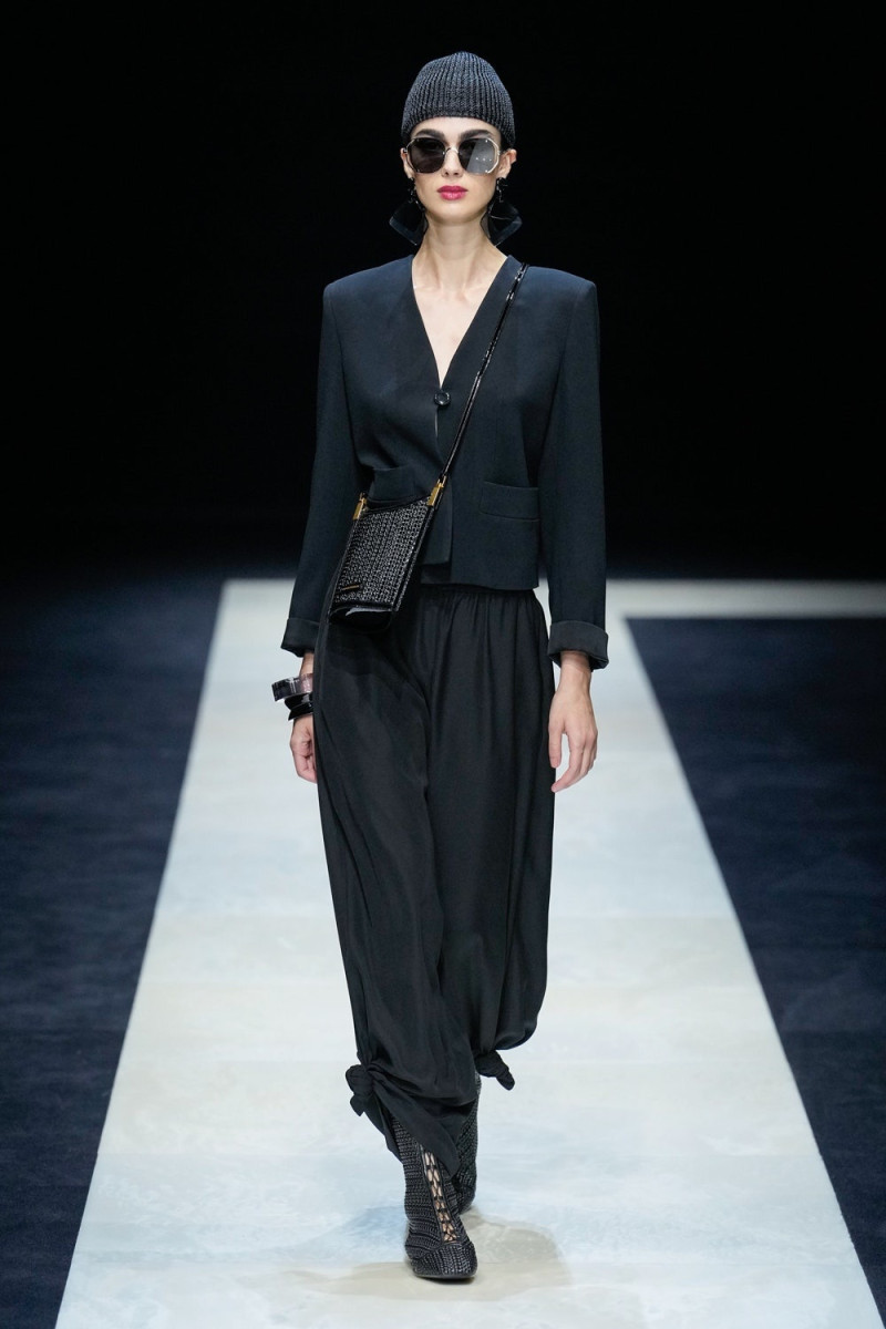 Emporio Armani fashion show for Spring/Summer 2025