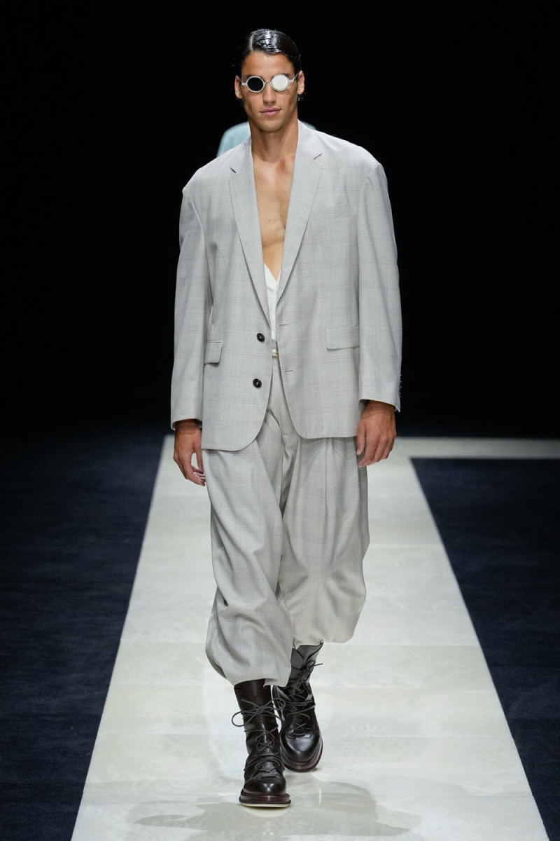 Emporio Armani fashion show for Spring/Summer 2025