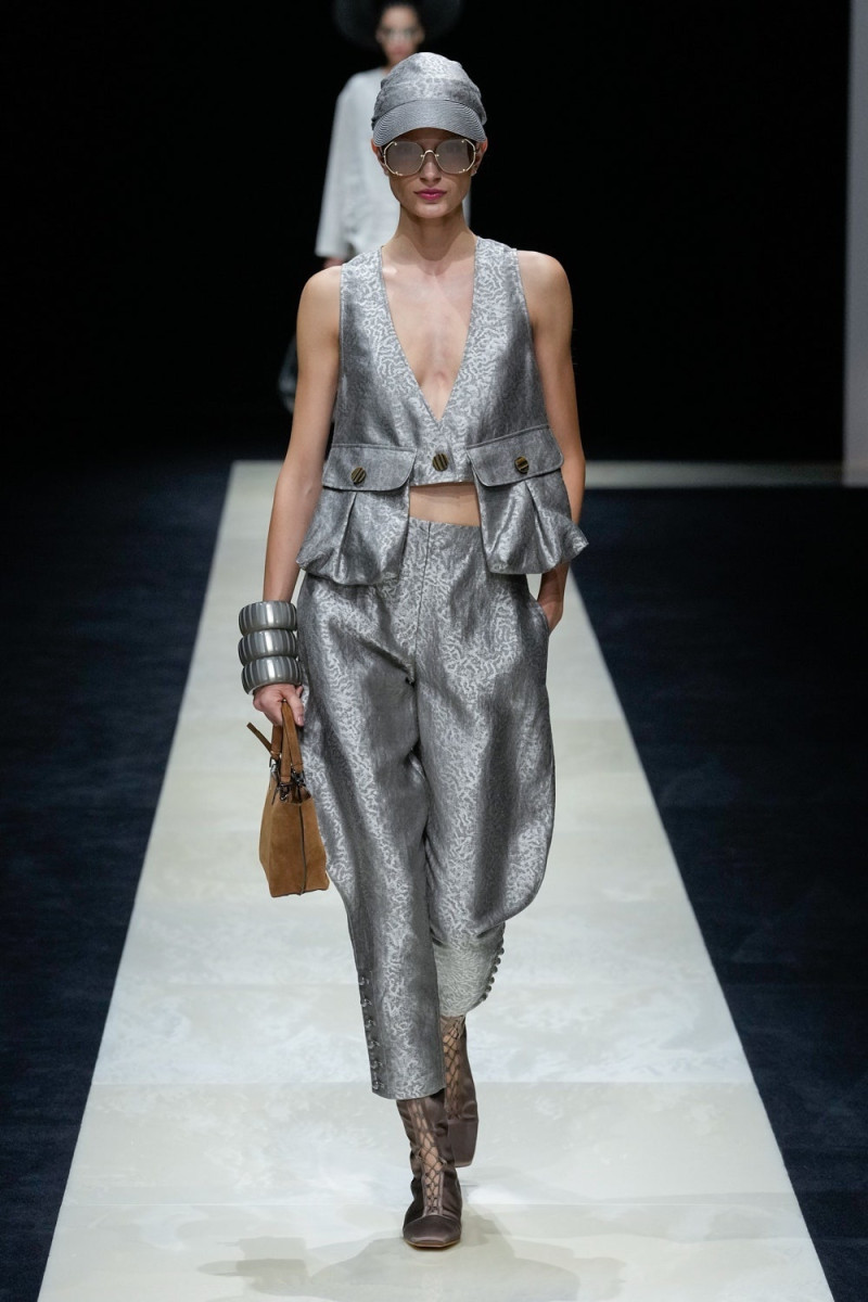 Emporio Armani fashion show for Spring/Summer 2025