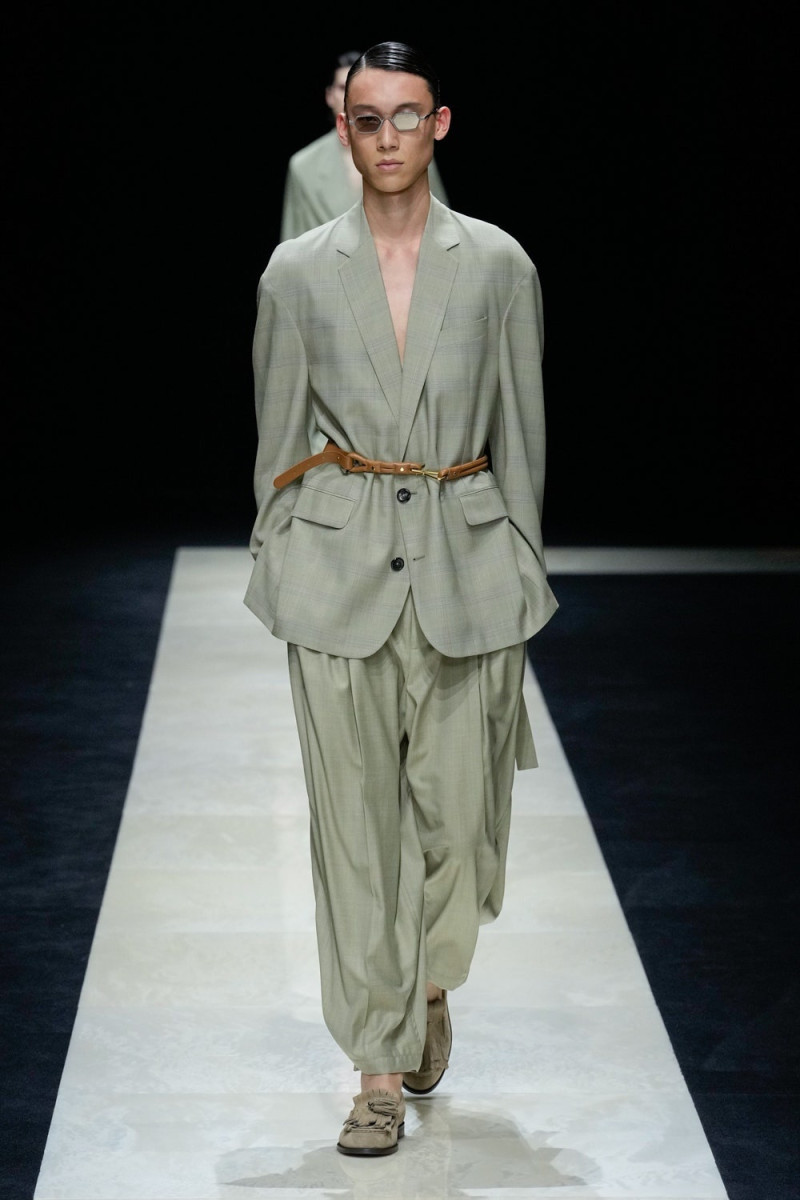 Emporio Armani fashion show for Spring/Summer 2025