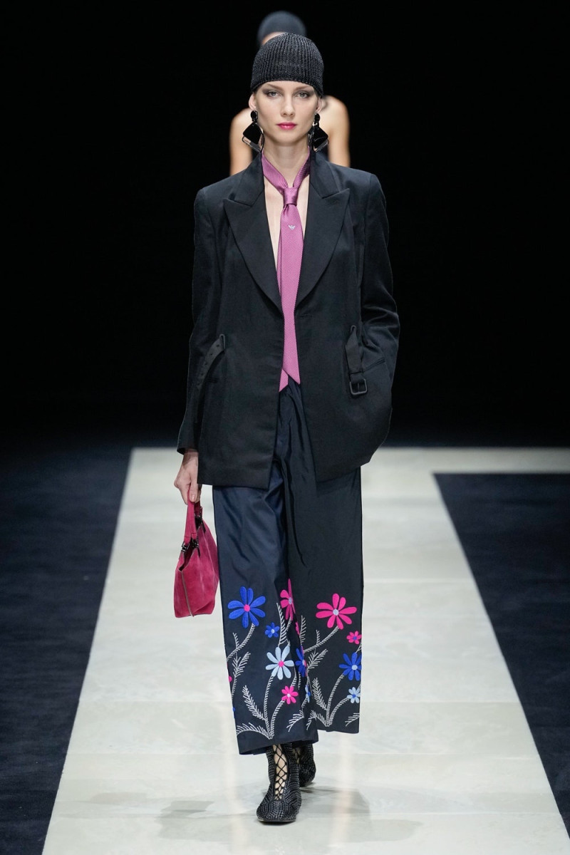 Emporio Armani fashion show for Spring/Summer 2025