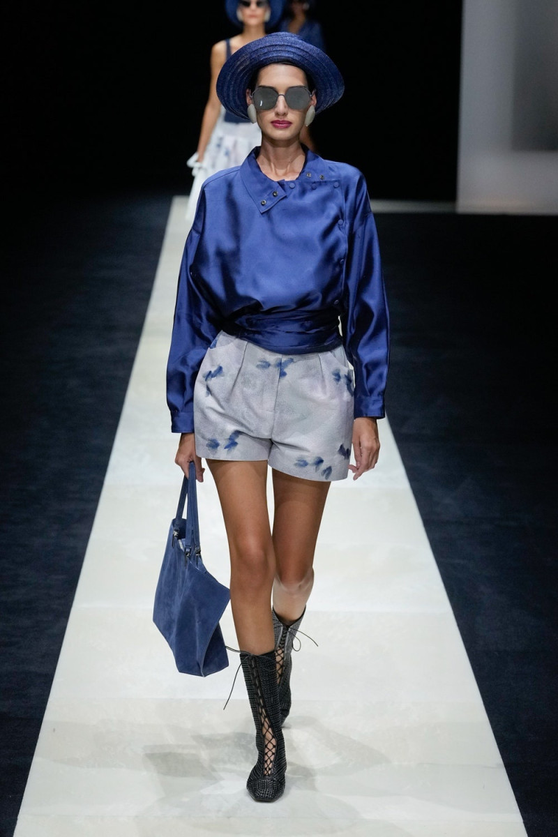 Emporio Armani fashion show for Spring/Summer 2025
