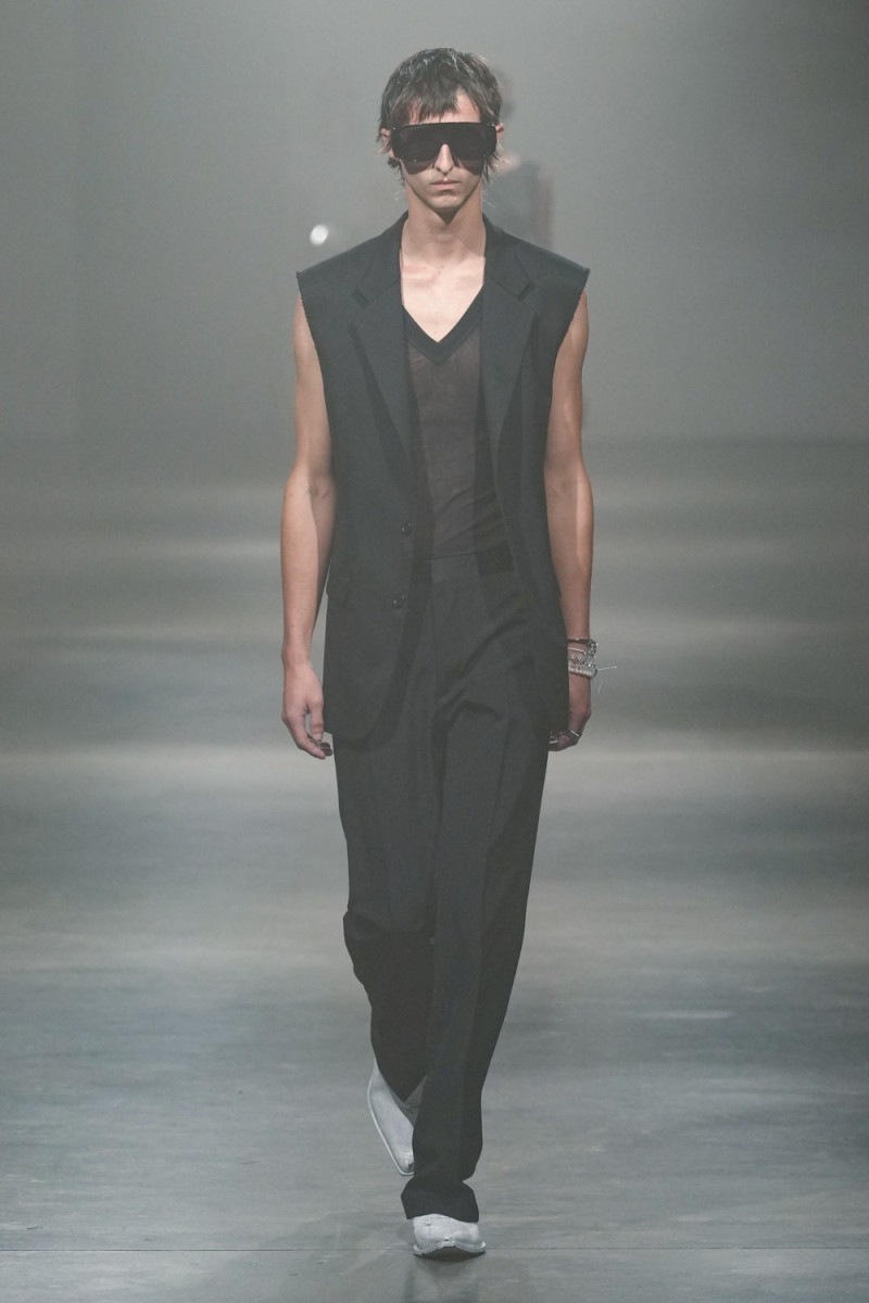 MM6 Maison Martin Margiela fashion show for Spring/Summer 2025