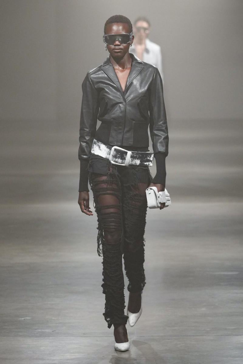 MM6 Maison Martin Margiela fashion show for Spring/Summer 2025