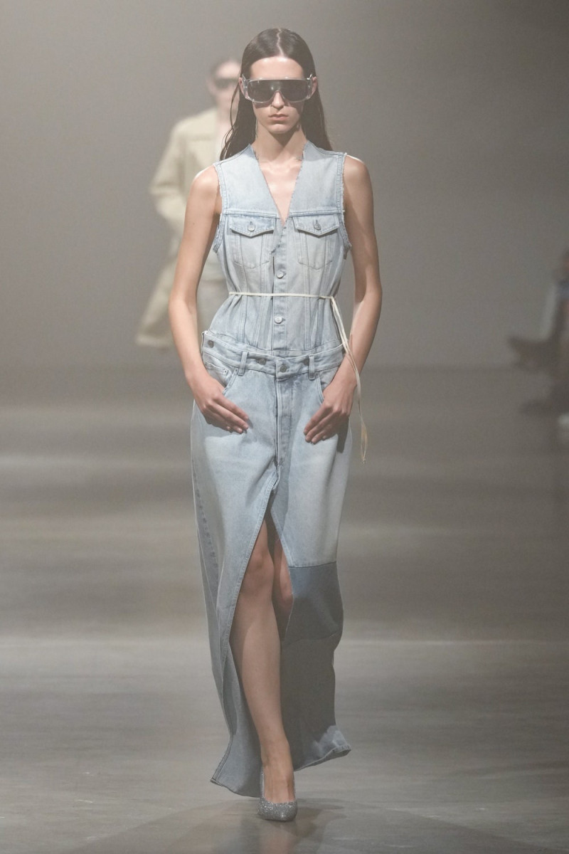 MM6 Maison Martin Margiela fashion show for Spring/Summer 2025