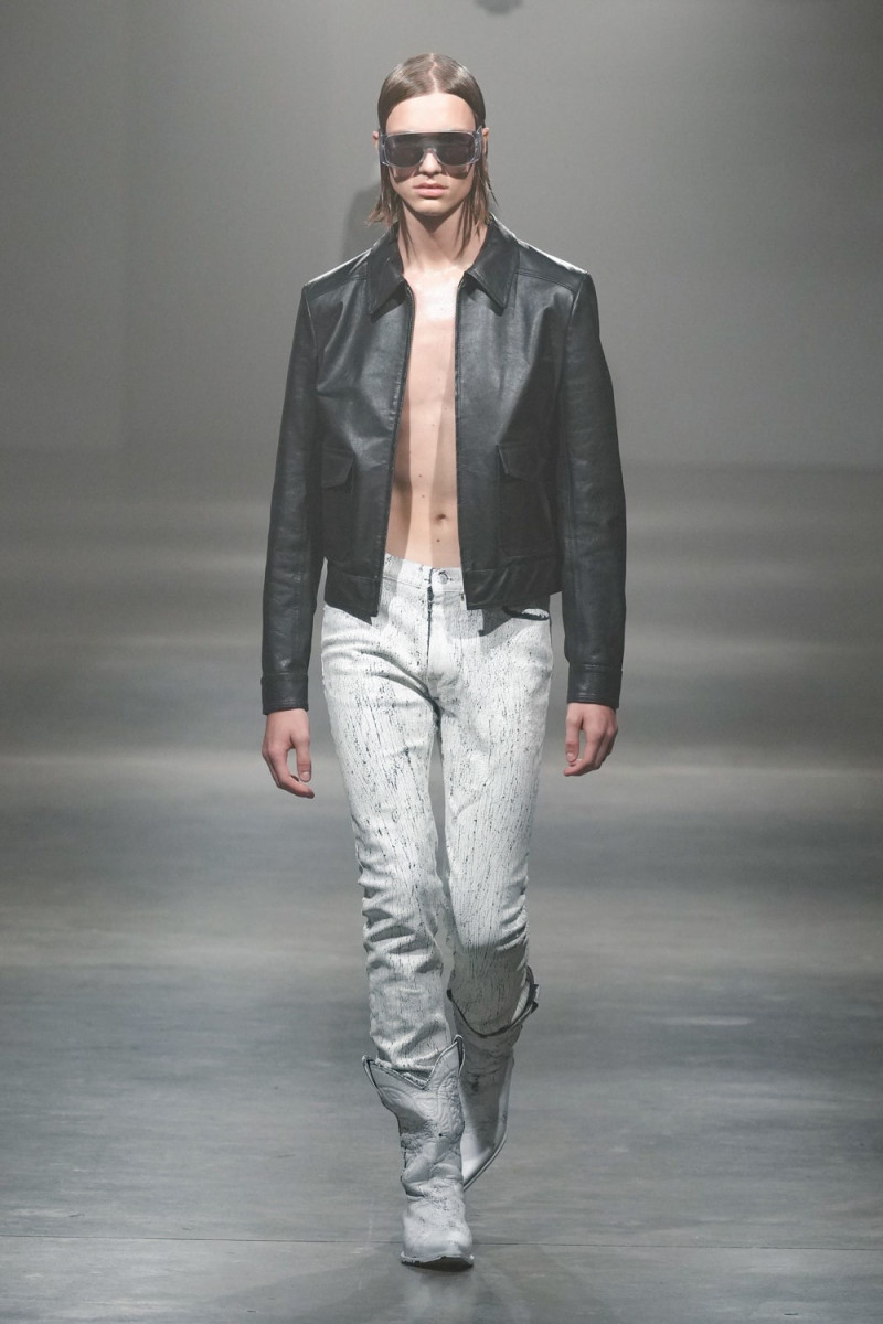 MM6 Maison Martin Margiela fashion show for Spring/Summer 2025