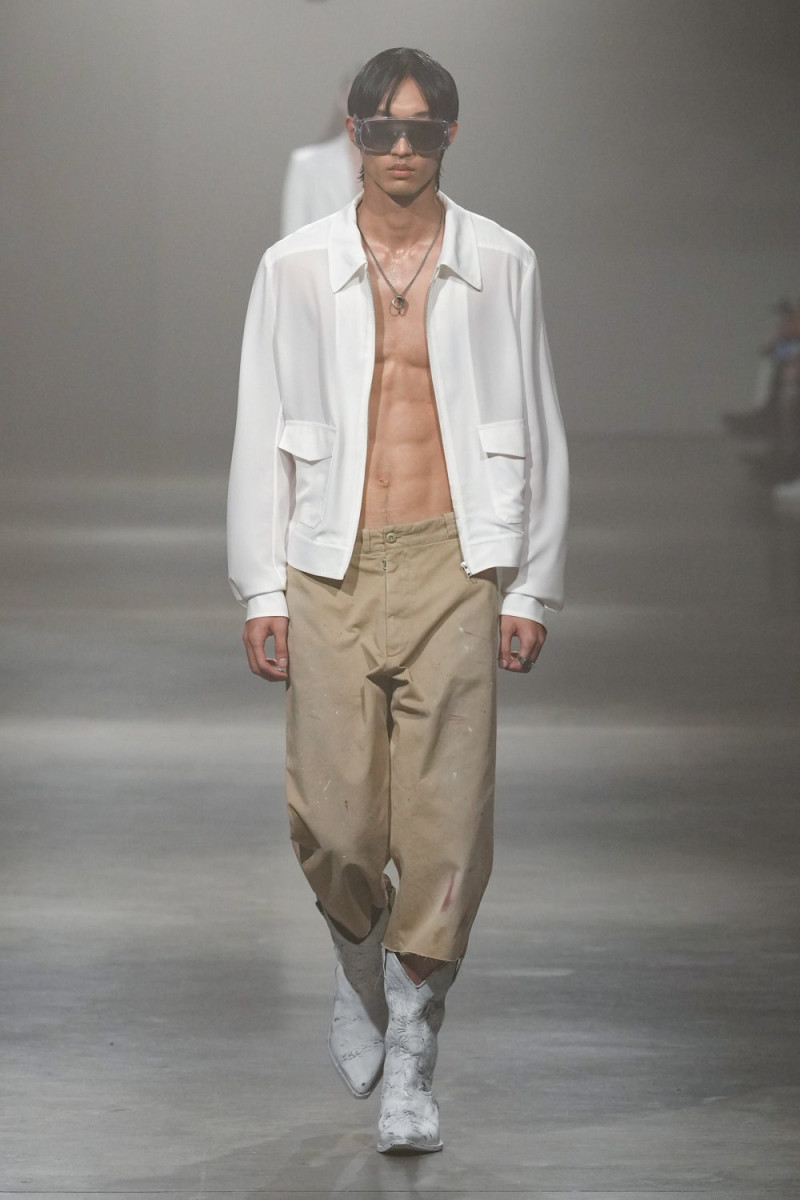 MM6 Maison Martin Margiela fashion show for Spring/Summer 2025