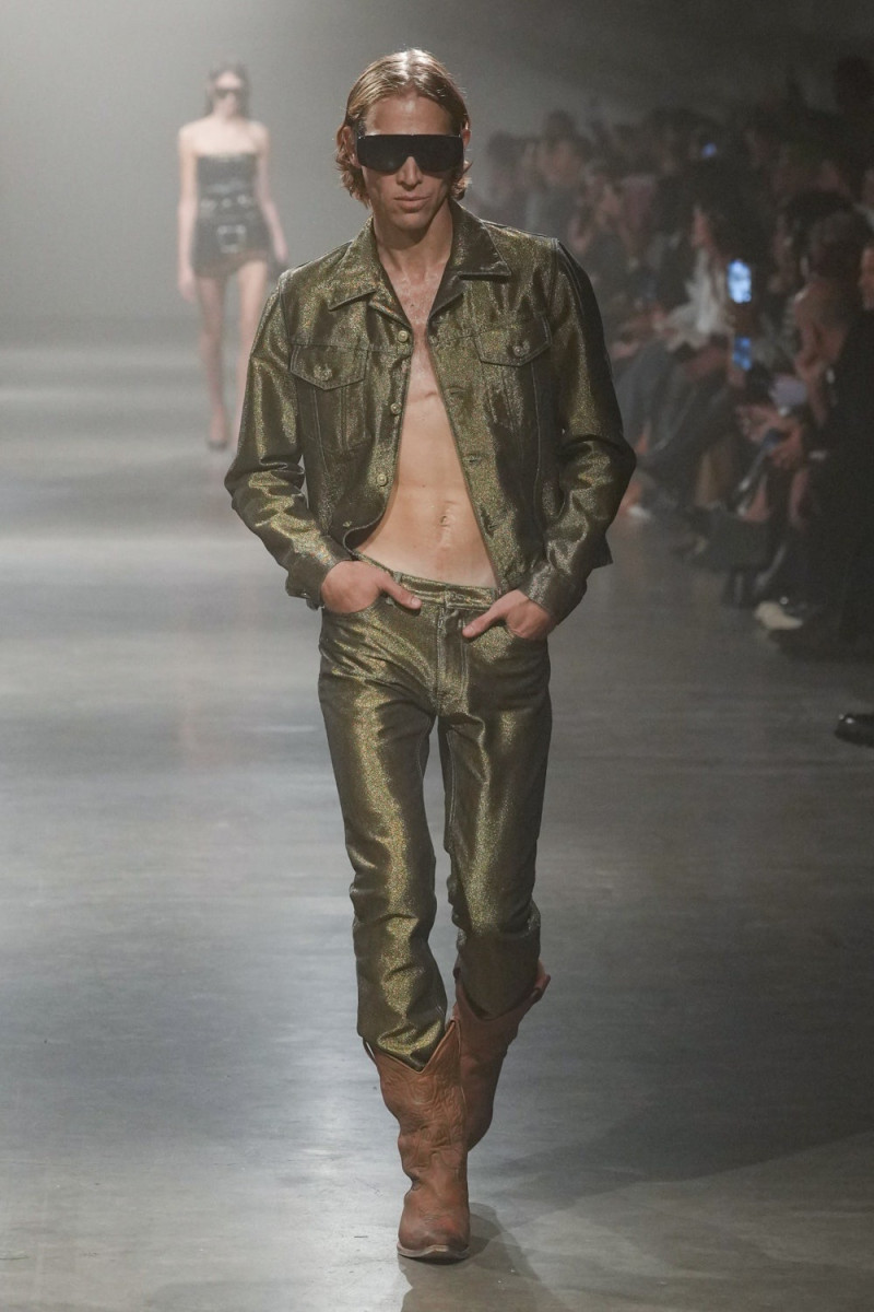 MM6 Maison Martin Margiela fashion show for Spring/Summer 2025