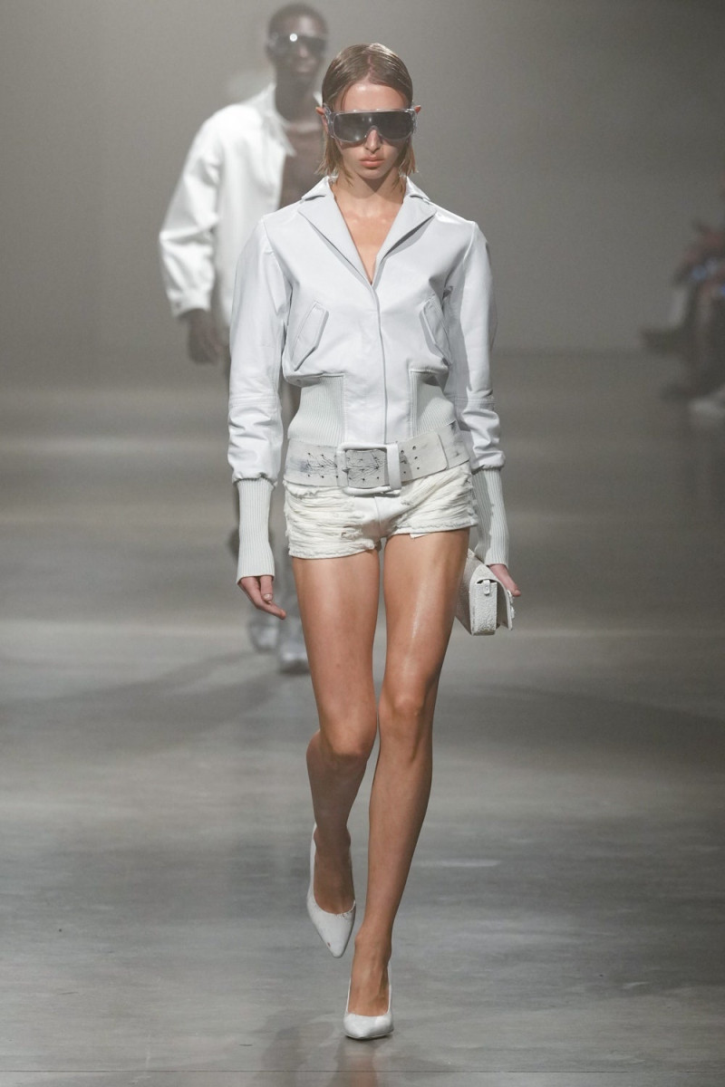 MM6 Maison Martin Margiela fashion show for Spring/Summer 2025