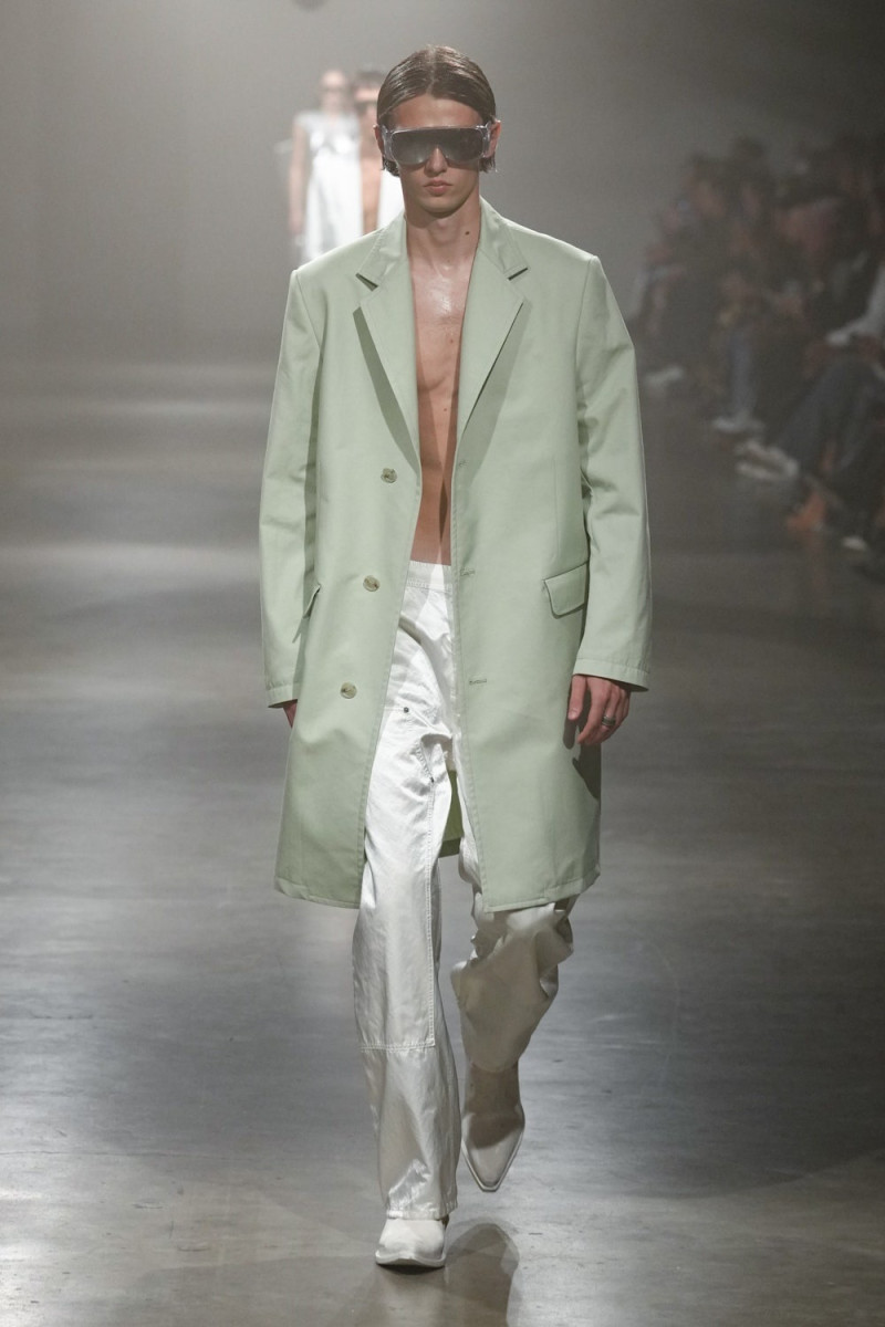 MM6 Maison Martin Margiela fashion show for Spring/Summer 2025